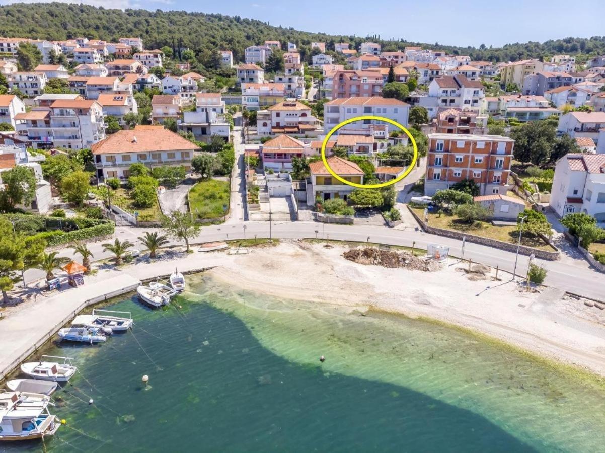 Apartments Doria - 20M From Beach Trogir Exterior foto